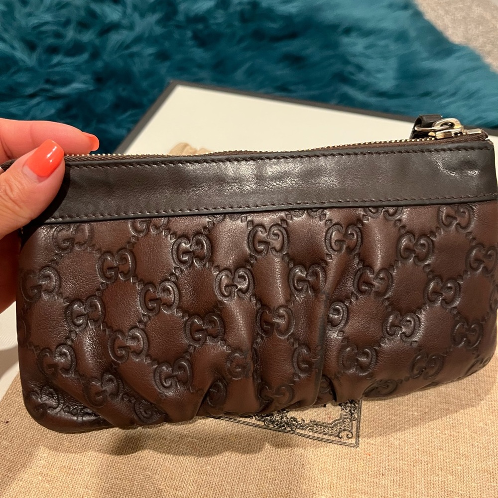 Gucci Leather wristlet/ wallet 🔥🔥🔥🔥 - Picture 9 of 17